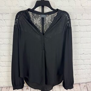 ASTR Black Lace Back Shoulder V-Neck Long Sleeve Blouse Size Large